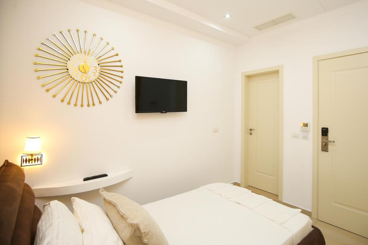 Noar Boutique Hotel Vlorë Esterno foto