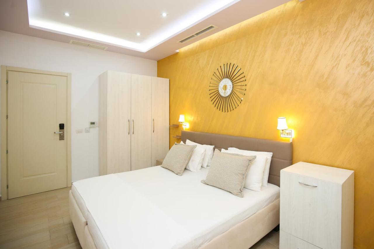 Noar Boutique Hotel Vlorë Esterno foto