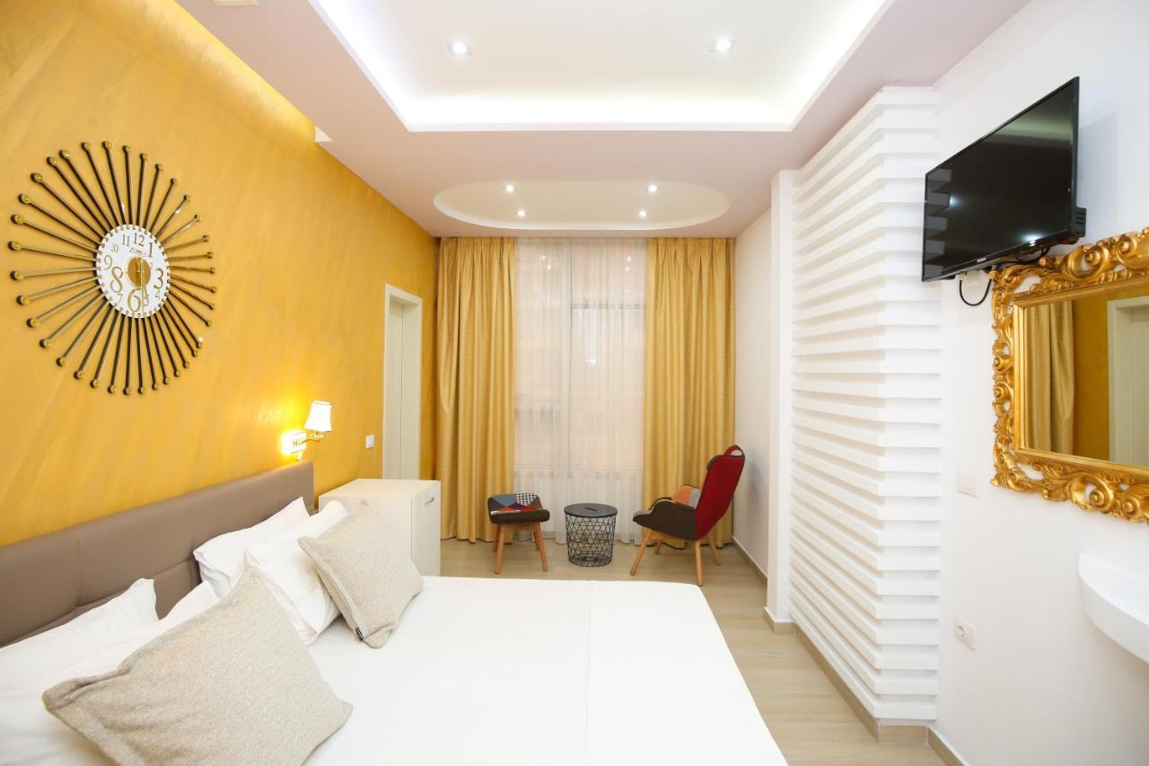 Noar Boutique Hotel Vlorë Esterno foto