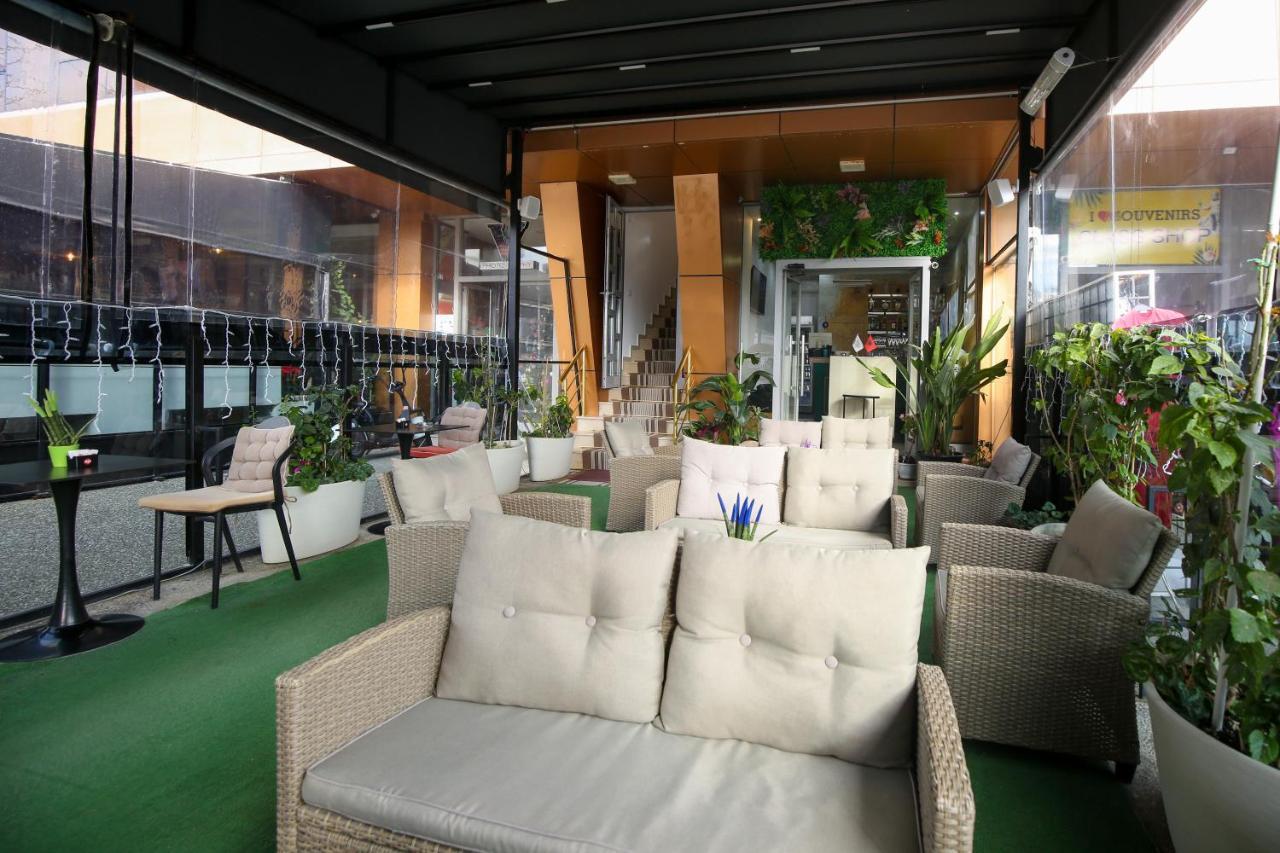 Noar Boutique Hotel Vlorë Esterno foto