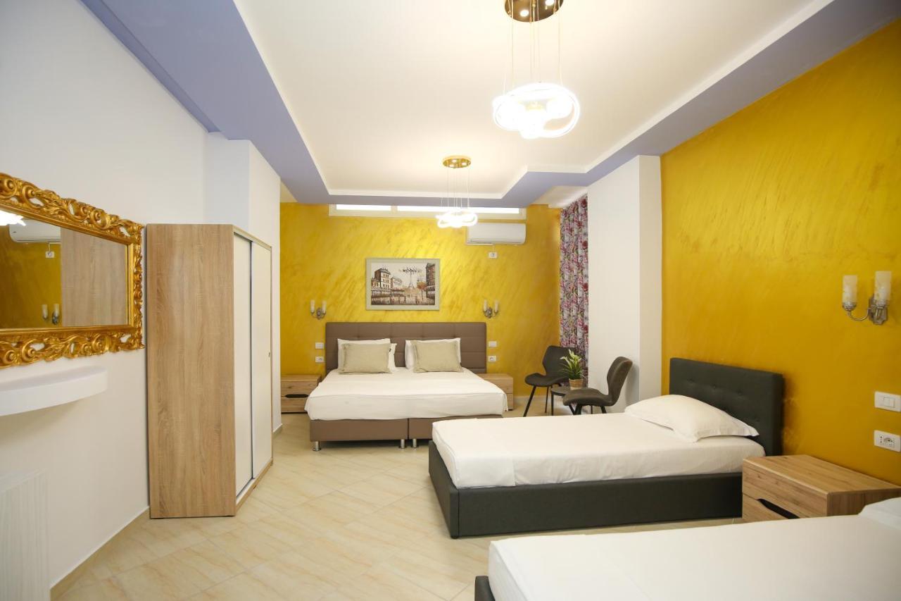 Noar Boutique Hotel Vlorë Esterno foto